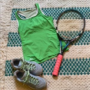 Women’s K-Swiss green medium racer back tank.